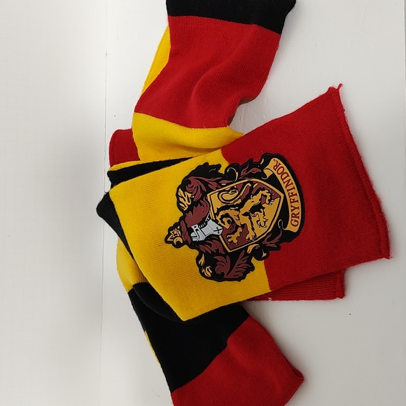 Gryffindor Harry Potter Knit Scarf - Picture 1 of 4